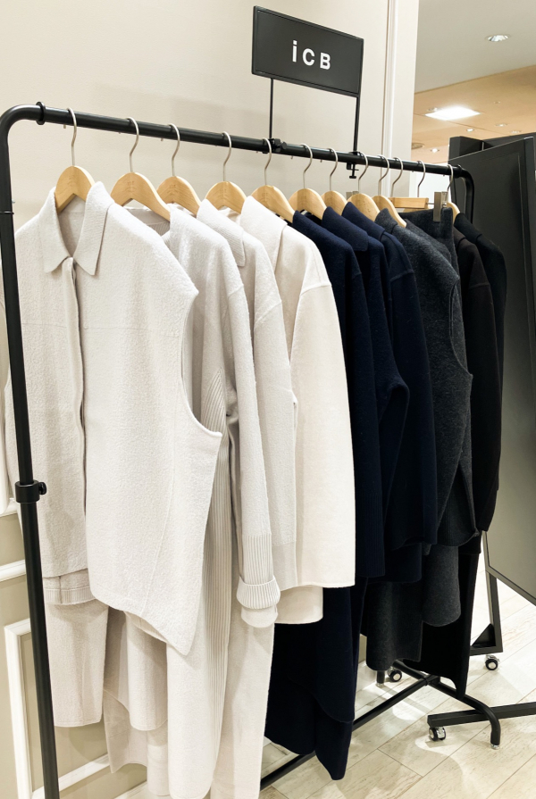 新しく着き 23区〉オンワードクローゼットセレクト今月のPOP UP♪とBLACK タンス、衣類収納